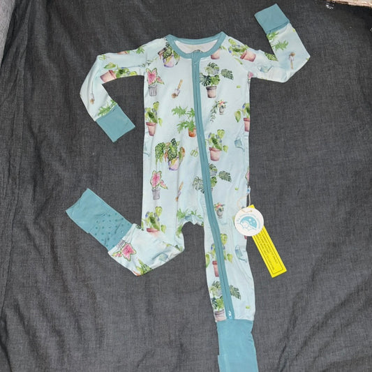 Grow Your Own Way Convertible Zippy