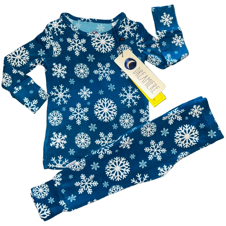 Snowflake Like Home Long Sleeve Set