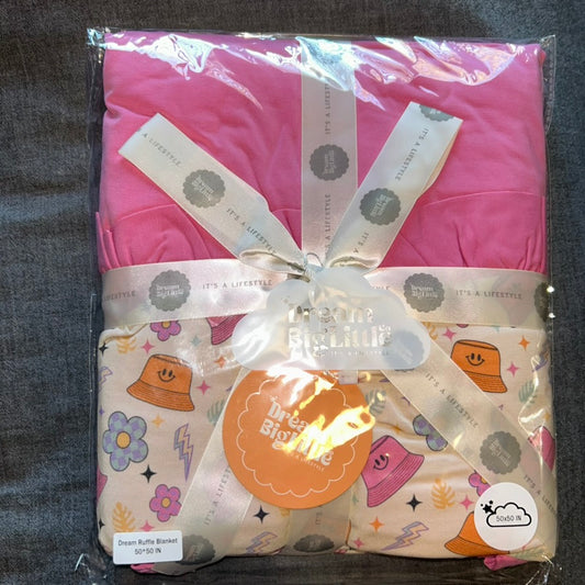 Beach for Daisies Ruffled Toddler Blanket