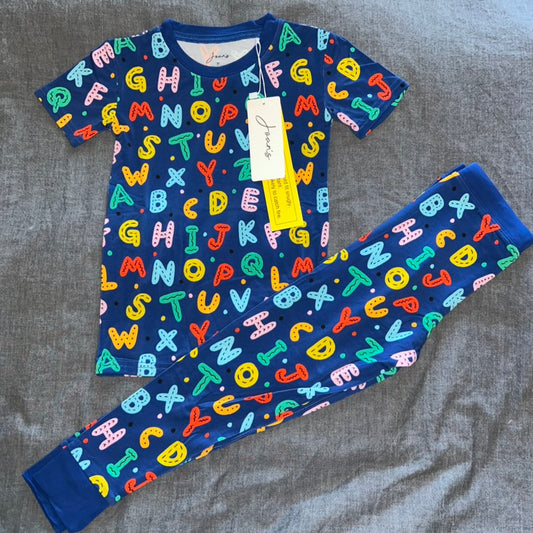 A to Zzz Short Sleeve Set