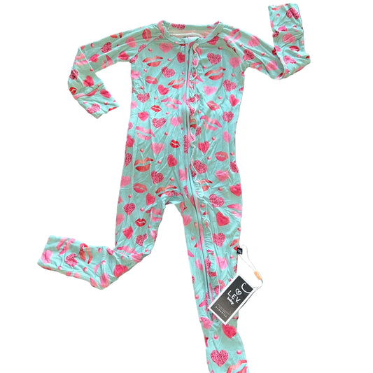 Scarlett Ruffled Convertible Zippy