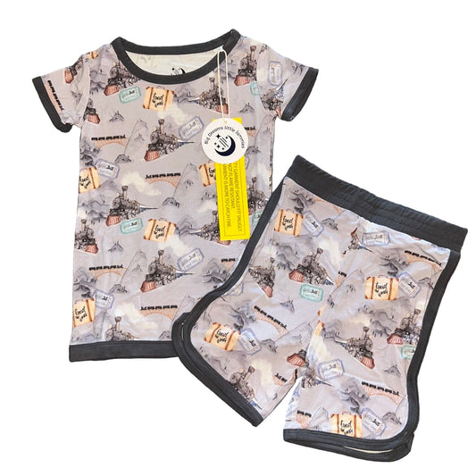 Steam Dreams Shorts Set