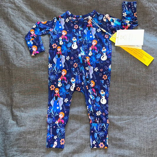 Arendelle Convertible Zippy