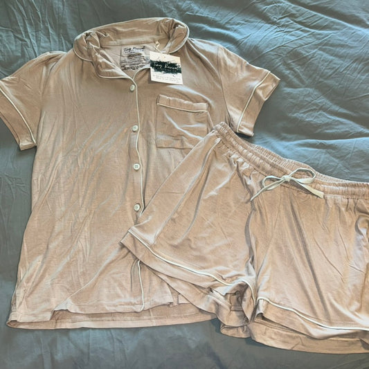 Taupe Women's Shorts Set